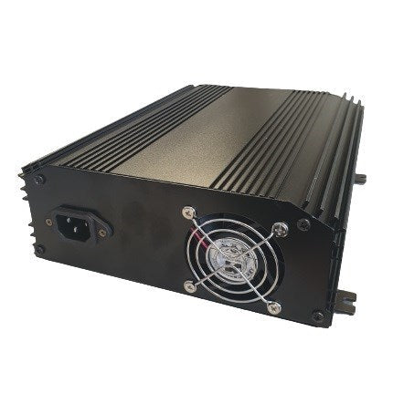 Load image into Gallery viewer, 40 Amp 12V 8 Stage Charger with B/T Display
