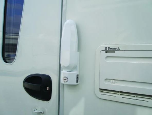 Load image into Gallery viewer, Milenco Double Sided Main Door Security Lock
