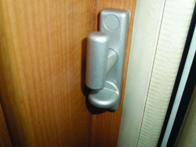 Load image into Gallery viewer, Milenco Double Sided Main Door Security Lock
